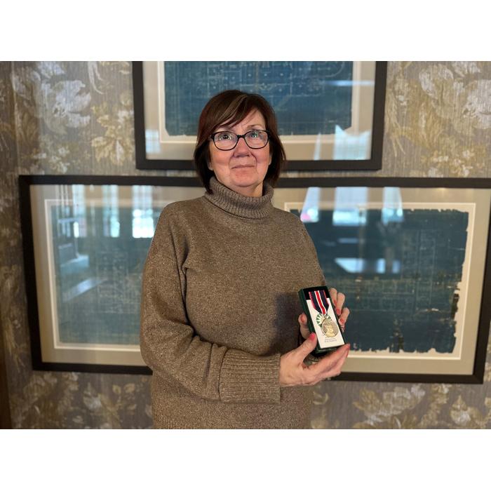 9827E05F-EDF7-4C44-9EAE-1BA6C215DD9A